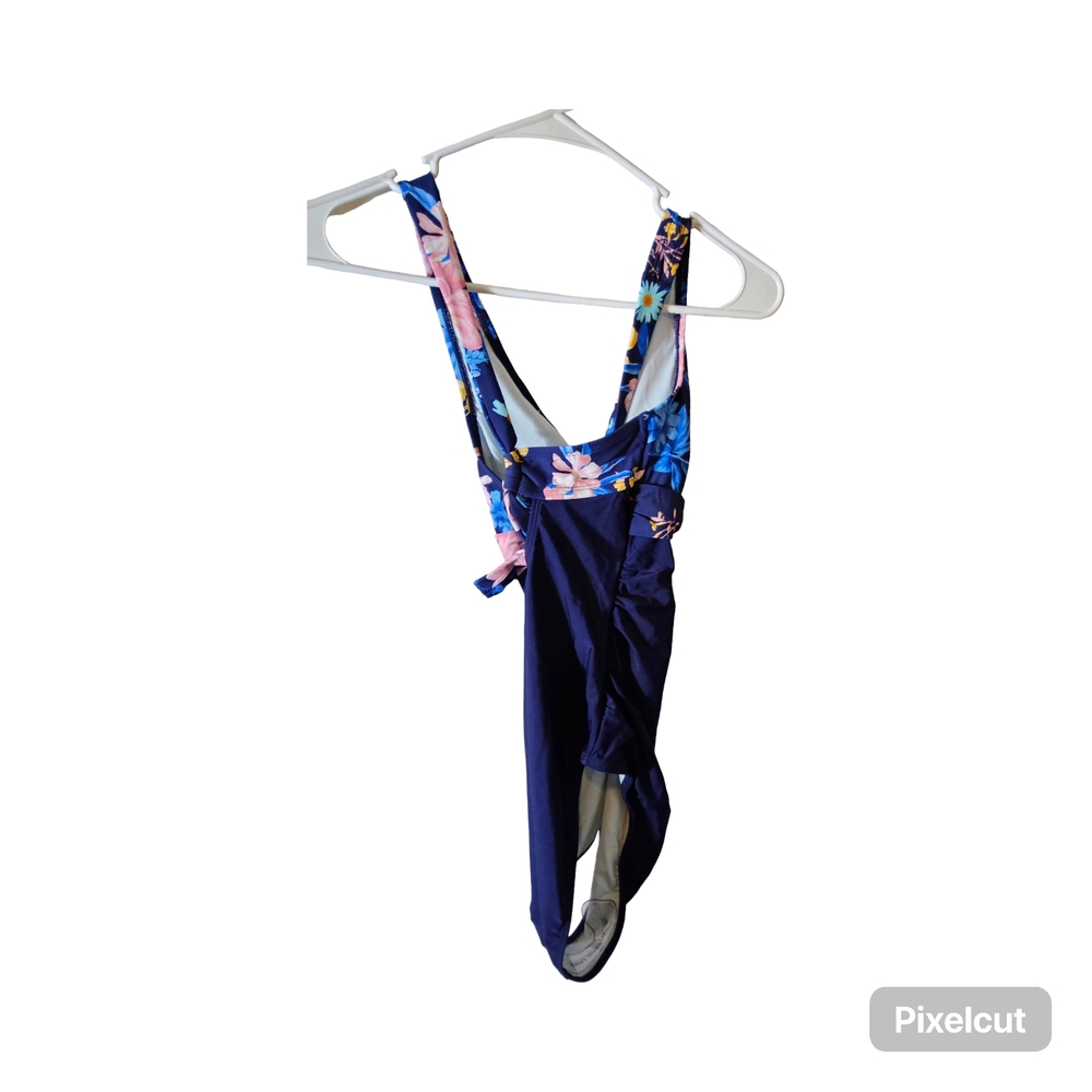 1 NWOT Size Small Cupshe Blue One Piece Swimsuit with Floral Patterns - Picture 6 of 8